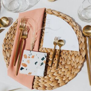 Slamené prestieranie