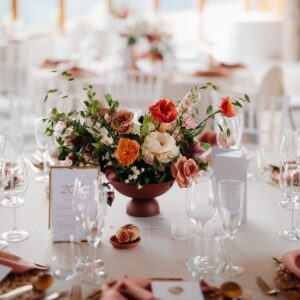 Terakotové podnosy na kvety