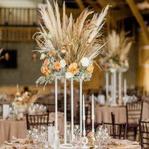 Biele stojany na kvety